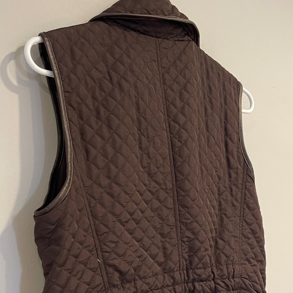Talbots Quilted Chocolate Vest Size Small - Picture 6 of 6